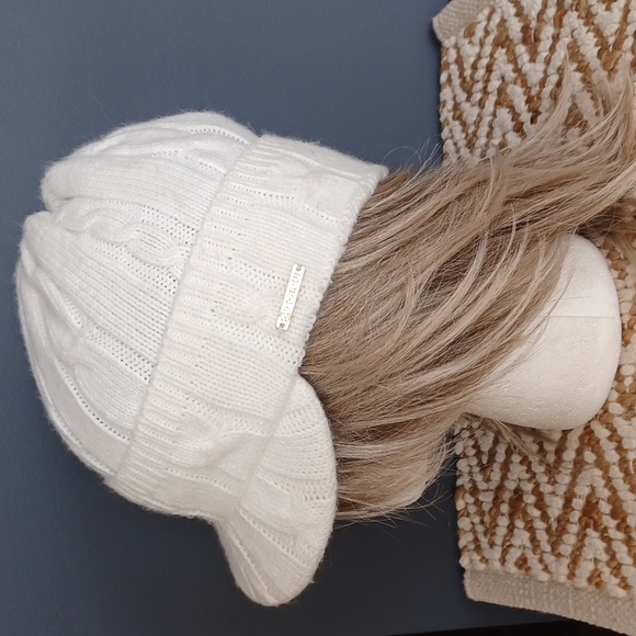 Michael Kors hat - Picture 11 of 11